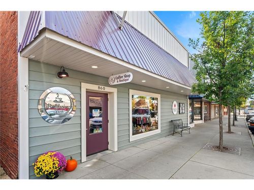 860 Main St, Baldwin, WI, 54002-9211 | Card Image