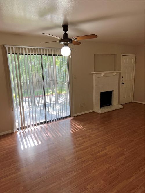 apt-78-3500 Tangle Brush Dr, The Woodlands, TX, 77381-2938 | Card Image