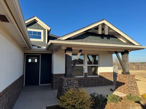 705 Elena Dr, Blanchard, OK, 73010-5317 | Card Image