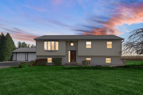 151 S State Road 2, Valparaiso, IN, 46385-9647 | Card Image