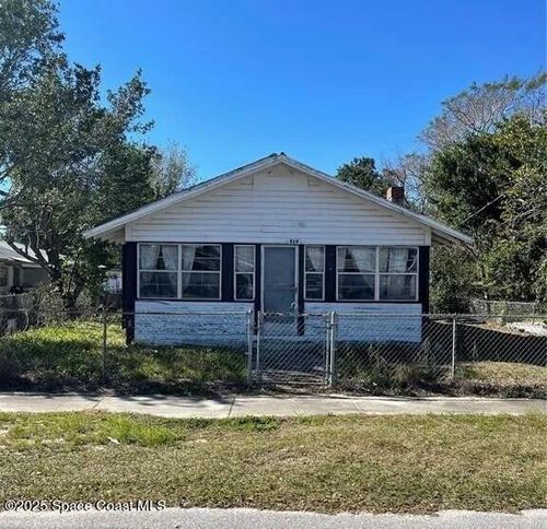 518 Orange St, Auburndale, FL, 33823-4128 | Card Image