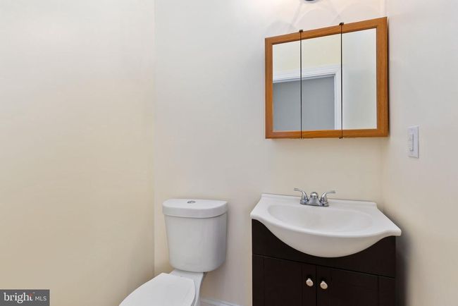 113 W Main St, House other with 5 bedrooms, 4 bathrooms and null parking in Wakefield VA | Image 28