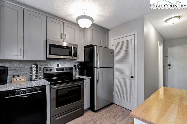 UNIT-1215 - 301 Pinnacle Inn Rd, Condo with 2 bedrooms, 2 bathrooms and null parking in Beech Mountain NC | Image 22