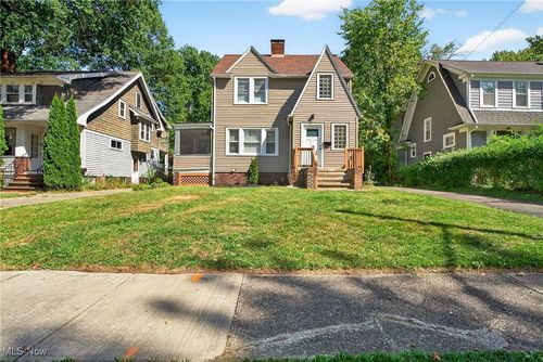 955 Montford Rd, Cleveland Heights, OH, 44121-2077 | Card Image
