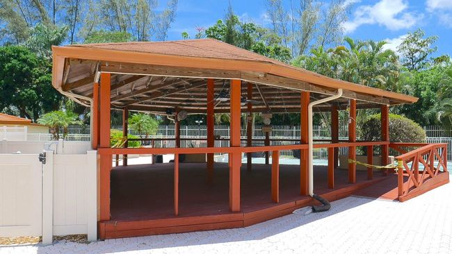 APT-708B - 3910 Inverrary Blvd, Condo with 3 bedrooms, 3 bathrooms and null parking in Lauderhill FL | Image 49