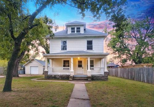 609 N Garfield Ave, Sedgwick, KS, 67135-9420 | Card Image