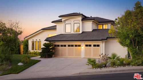 4016 San Remo Way, Tarzana, CA, 91356 | Card Image