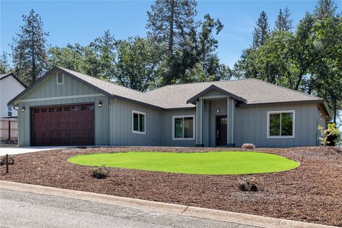 460 Nottingham Dr, Paradise, CA, 95969-3701 | Card Image