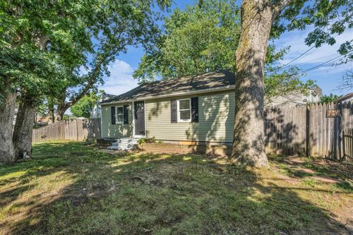 69 Commack Rd, North Babylon, NY, 11703-1719 | Card Image