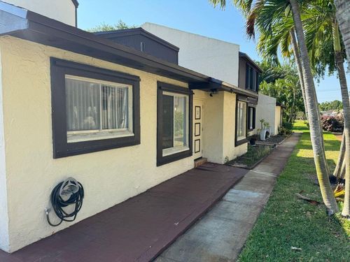 53-5288 Bosque Ln, West Palm Beach, FL, 33415-2691 | Card Image