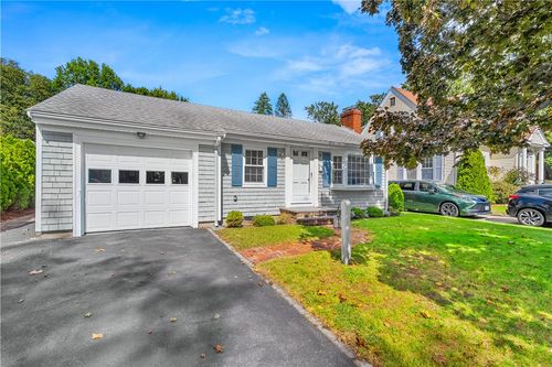 19 Beaumont St, Rumford, RI, 02916-1909 | Card Image