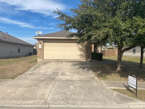 347 Old West Trl, Buda, TX, 78610-9528 | Card Image