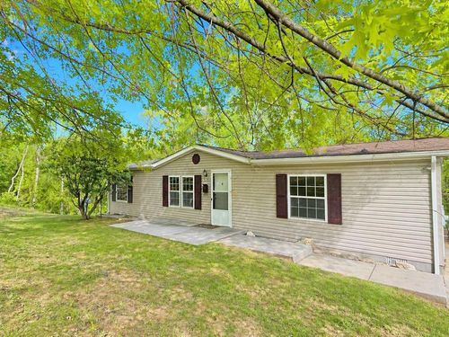 104 Bentwood Dr, Blue Ridge, VA, 24064-3004 | Card Image