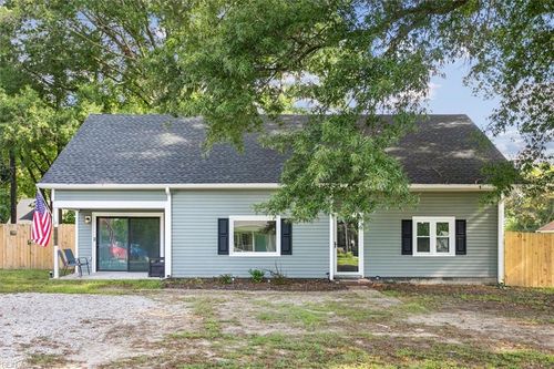 6891 Fairview St, Gloucester, VA, 23061-5158 | Card Image