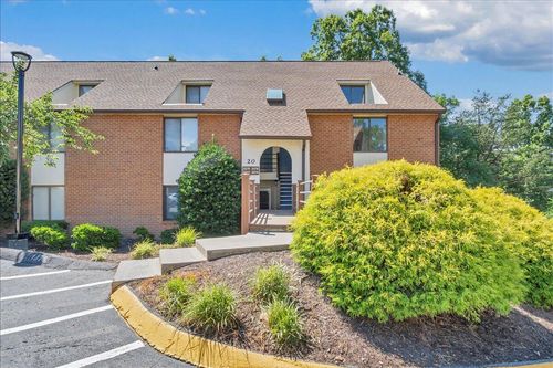 3372 Forest Ct, Roanoke, VA, 24018 | Card Image