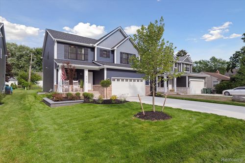 8841 Oakview St, Plymouth, MI, 48170-4049 | Card Image