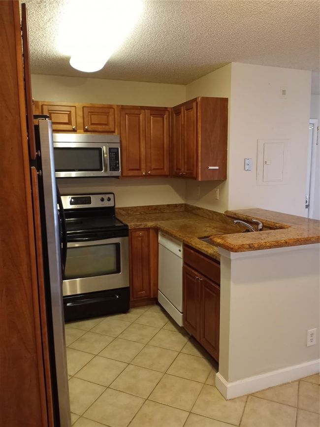 APT-19101 - 801 Lyons Rd, Condo with 1 bedrooms, 1 bathrooms and null parking in Coconut Creek FL | Image 8