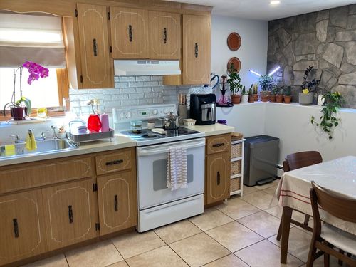 garden-25 Cleveland St, Revere, MA, 02151-4608 | Card Image