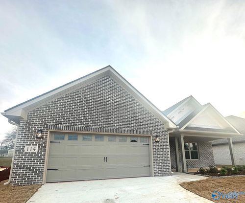 114 Alton Dale Dr, Toney, AL, 35773-4007 | Card Image