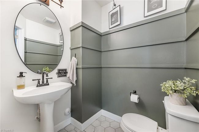 Half Bath Main Level | Image 6