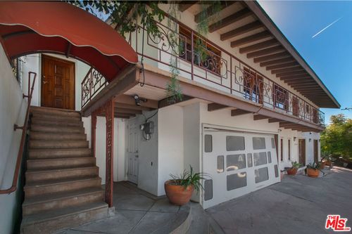 2430 Coldwater Canyon Dr, Beverly Hills, CA, 90210-1710 | Card Image