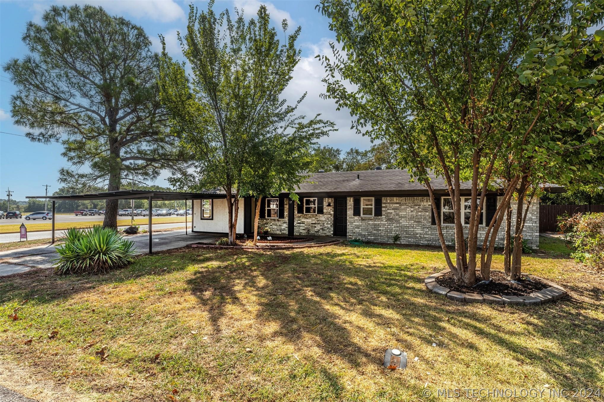 Wisteria St, Lone Grove, OK 73443