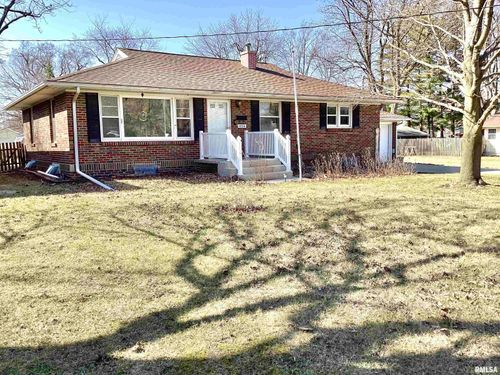 454 E Prospect St, Farmington, IL, 61531-1051 | Card Image
