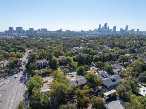 2326 Hartford Rd, Austin, TX, 78703-2437 | Card Image