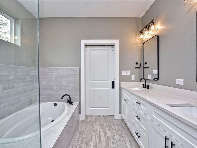 1 - 16310 Forest Way, Condo with 3 bedrooms, 3 bathrooms and 2 parking in Austin TX | Image 15
