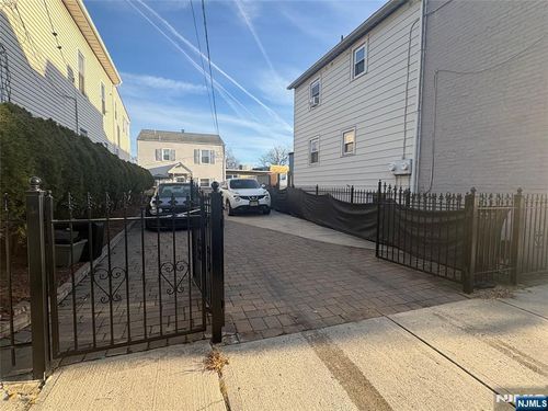 19 Joyce St, West Orange, NJ, 07052-5244 | Card Image