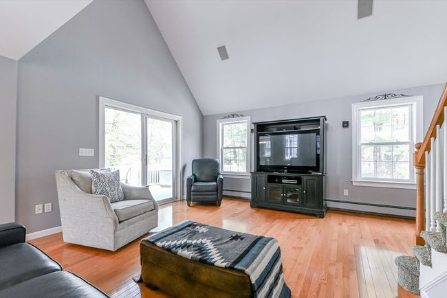 318 Fisher St, House other with 4 bedrooms, 4 bathrooms and 6 parking in Walpole MA | Image 5
