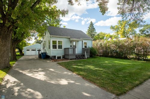 407 15th St N, Moorhead, MN, 56560-2155 | Card Image
