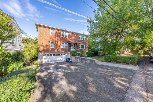 15 Stevens Ave, Yonkers, NY, 10704-3109 | Card Image