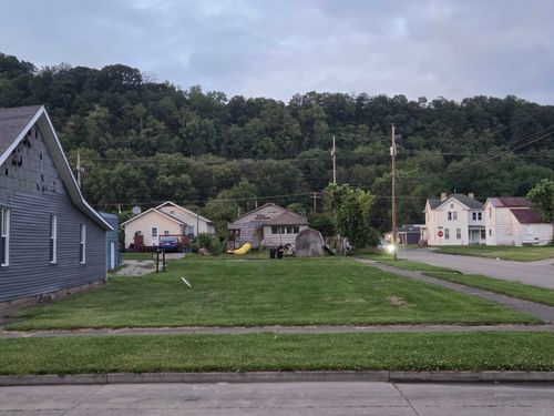 1123 &amp; 1125 South 8th Street, Ironton, OH, 45638 | Card Image