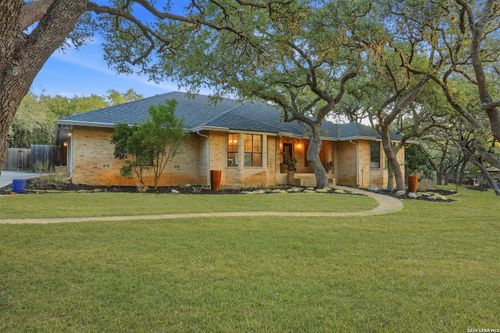 8633 Classic Oaks Ln, San Antonio, TX, 78255-3508 | Card Image