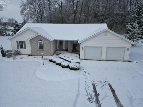 111 Parkview Pl, Bellevue, OH, 44811-9057 | Card Image