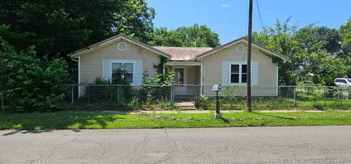 218 W Chickasaw Ave, Sallisaw, OK, 74955 | Card Image