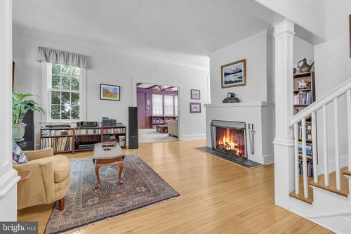 2234 N Vermont St, ARLINGTON, VA, 22207-4033 | Card Image