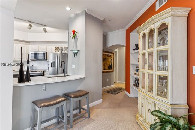 APT-1922 - 4 Indigo Run Dr, Condo with 3 bedrooms, 2 bathrooms and null parking in Hilton Head Island SC | Image 16