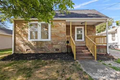 660 Chestnut St, Rock Hill, SC, 29730-5827 | Card Image