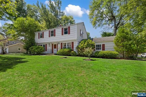 6 Armstrong Ave, Ramsey, NJ, 07446-2416 | Card Image