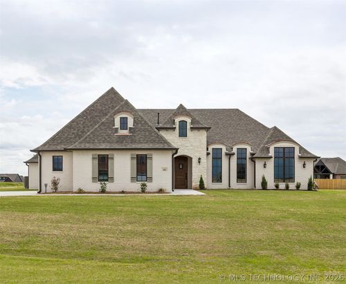 102 E 165th Street S, Glenpool, OK, 74033 | Card Image