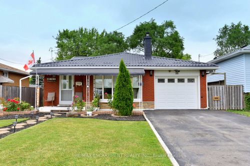 73 Reno Ave, Hamilton, ON, L8T2S5 | Card Image