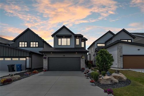 166 Big Bluestem Rd, Winnipeg, MB, R2C5S9 | Card Image