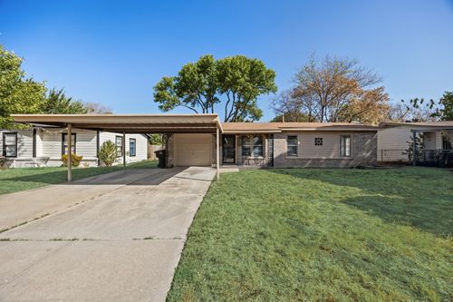 5533 Burton Ave, Fort Worth, TX, 76119-1718 | Card Image