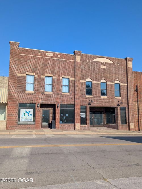 121 N Main Street, El Dorado Springs, MO, 64744 | Card Image