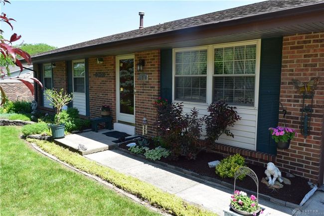 438 Crusader Dr, House other with 4 bedrooms, 3 bathrooms and null parking in Dayton OH | Image 4
