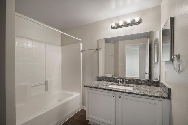 5-301 - 5450 Bentgrass Dr, Condo with 2 bedrooms, 2 bathrooms and null parking in SARASOTA FL | Image 17