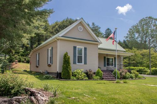 435 Sulpher Spring Rd, Chilhowie, VA, 24319-4020 | Card Image