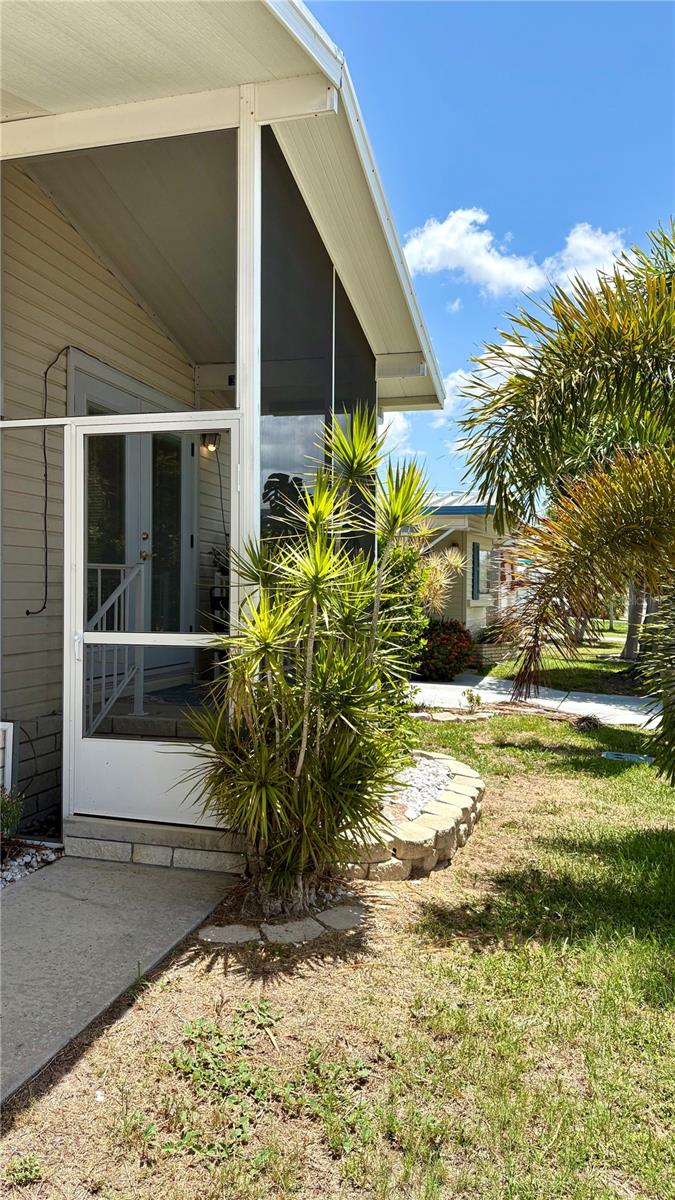Residential in PALMETTO 5